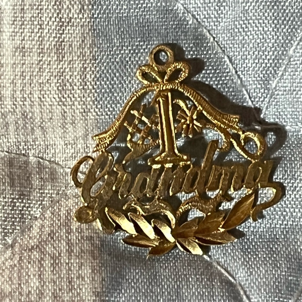 14k gold pendant